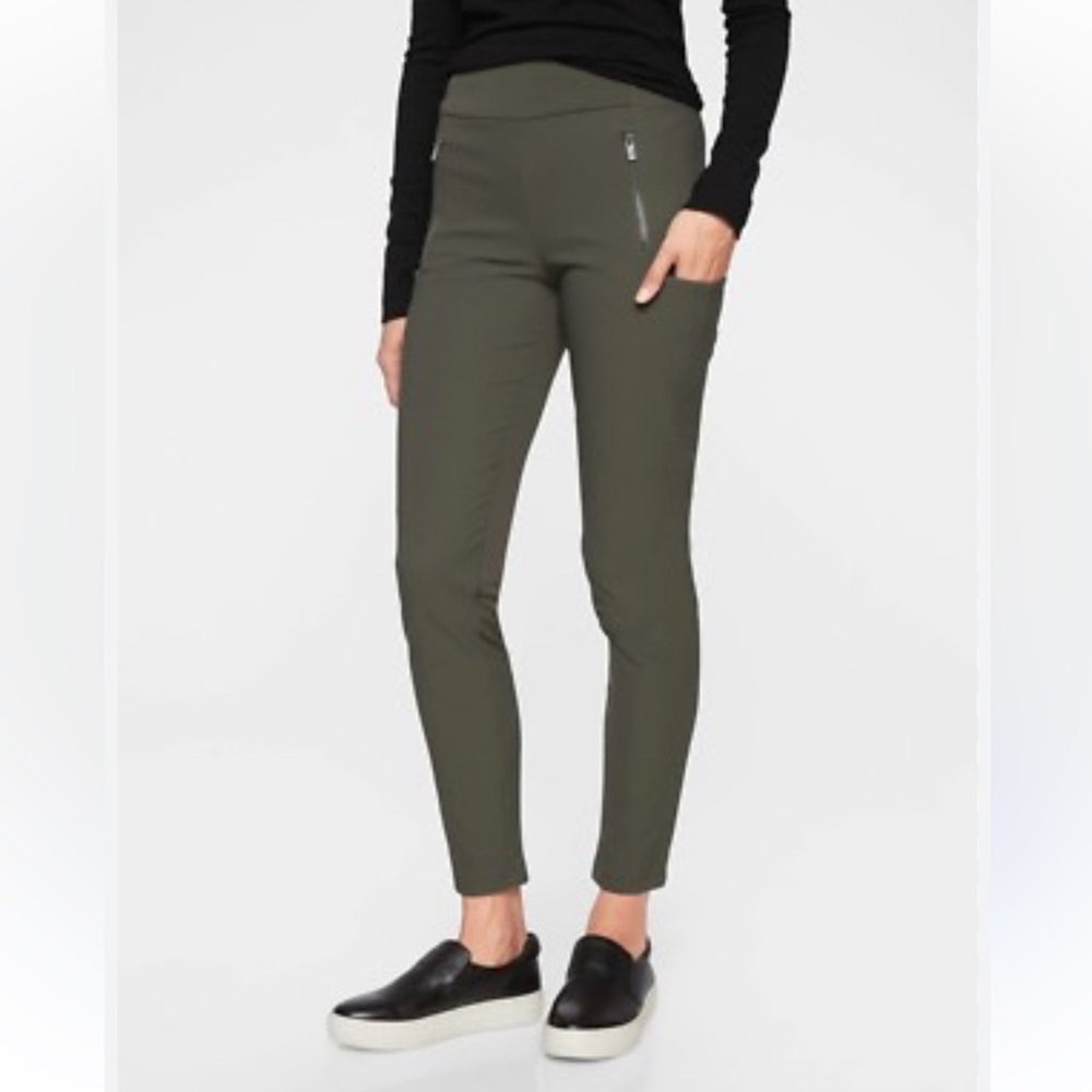 ATHLETA Dark Olive green Pants sz 2